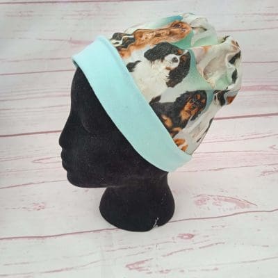 Hue med Hunde. Str. 50-58 cm/ 5-10 år