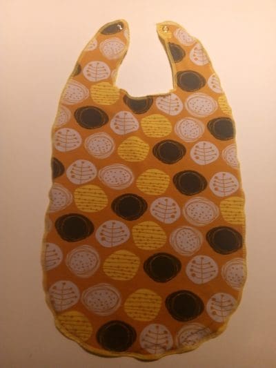 Hagesmæk, karry gul med cirkler