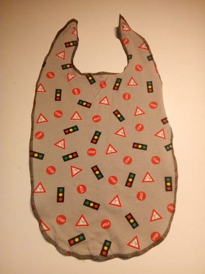 Hagesmæk, vejskilte på grå