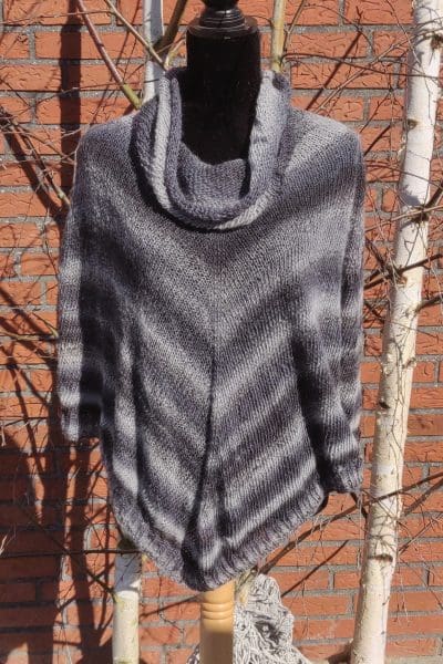 Strikket poncho