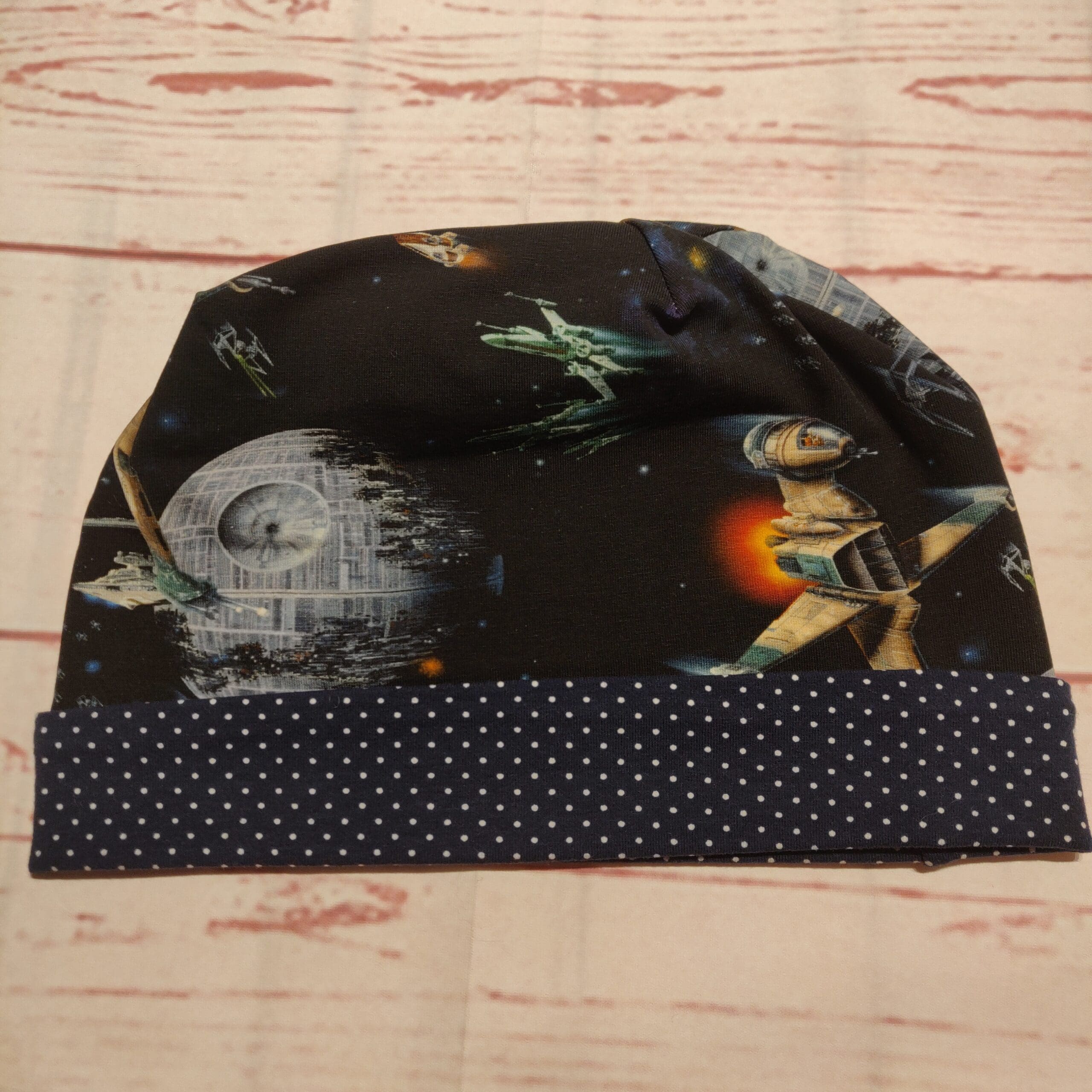 Hue fra rummet. Str. 54-62 cm/ 10-99 år - Billede 2