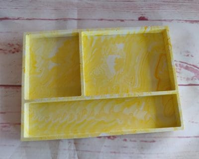 Fad med rum, Gul marbel