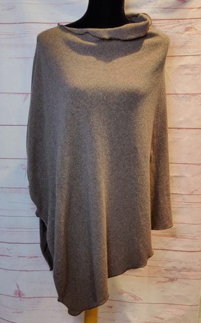 Poncho i uld, Lys Brun