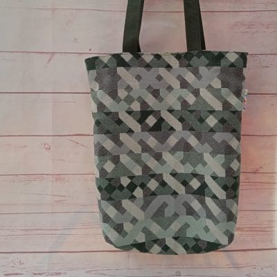 Flot taske med grønt mønstre