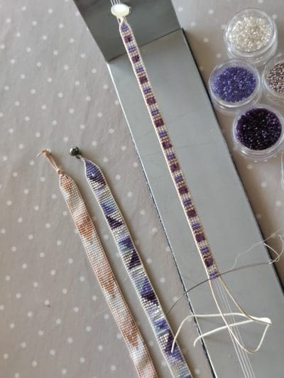 vævet perlearmbånd