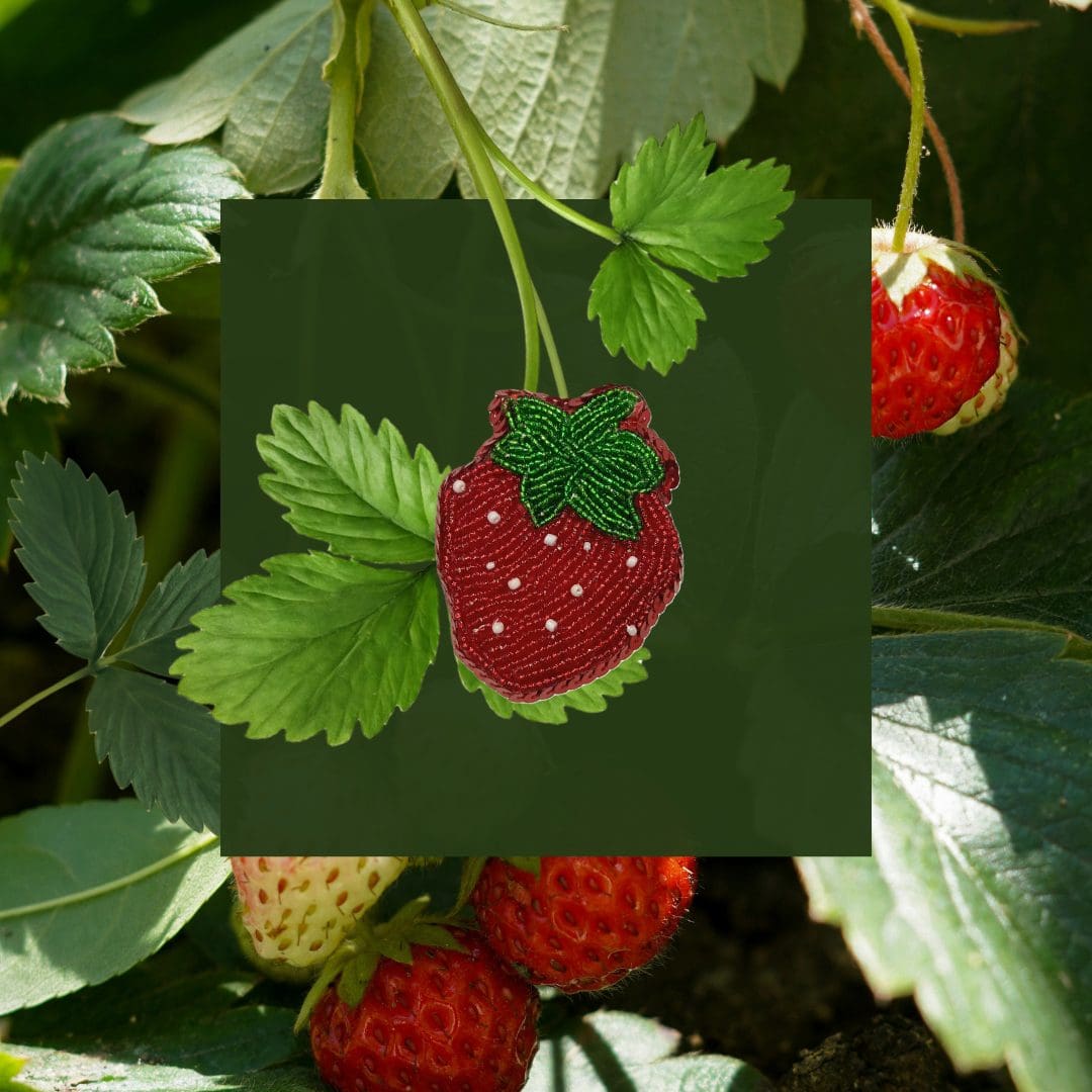 Jordbær broche